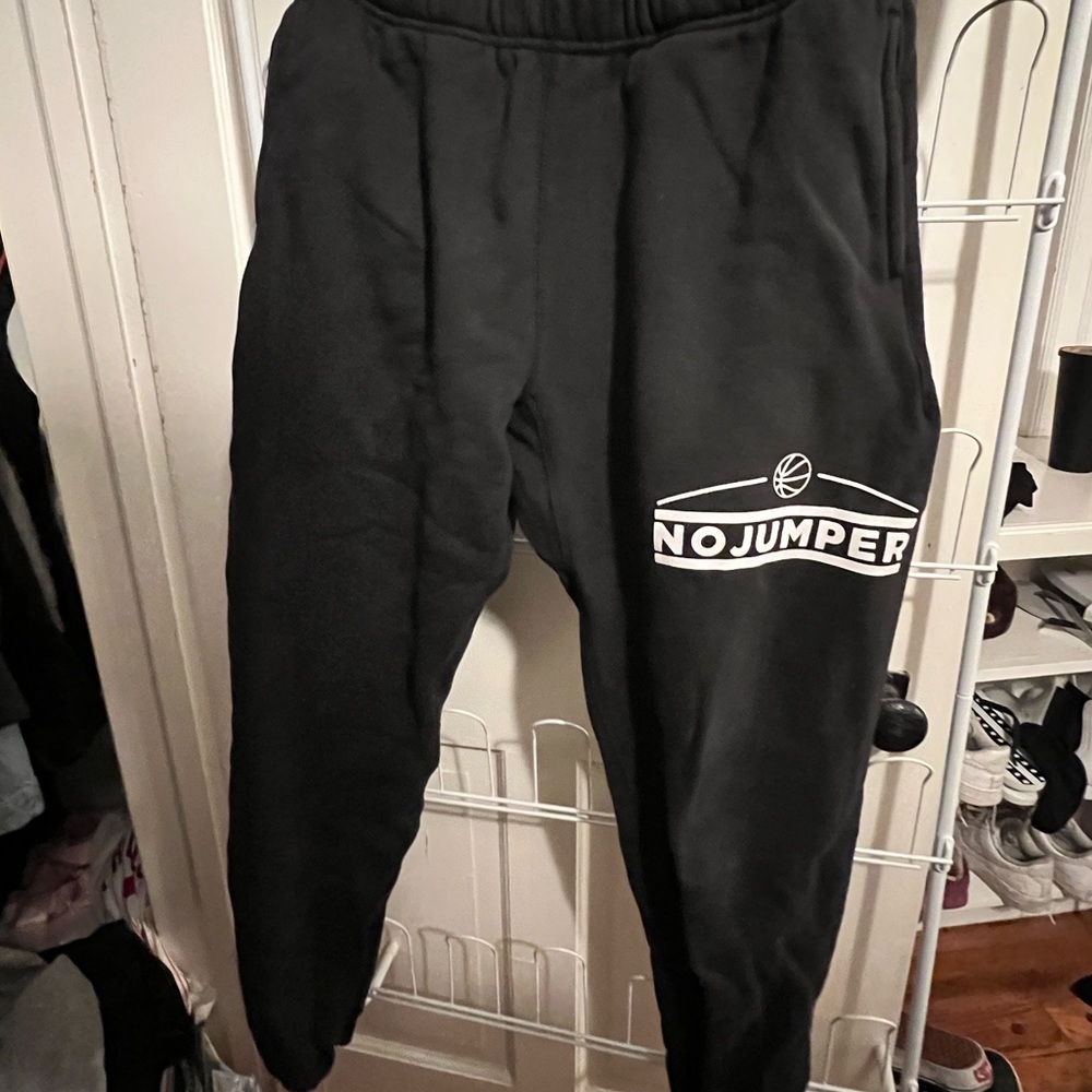 no jumper sweatpants